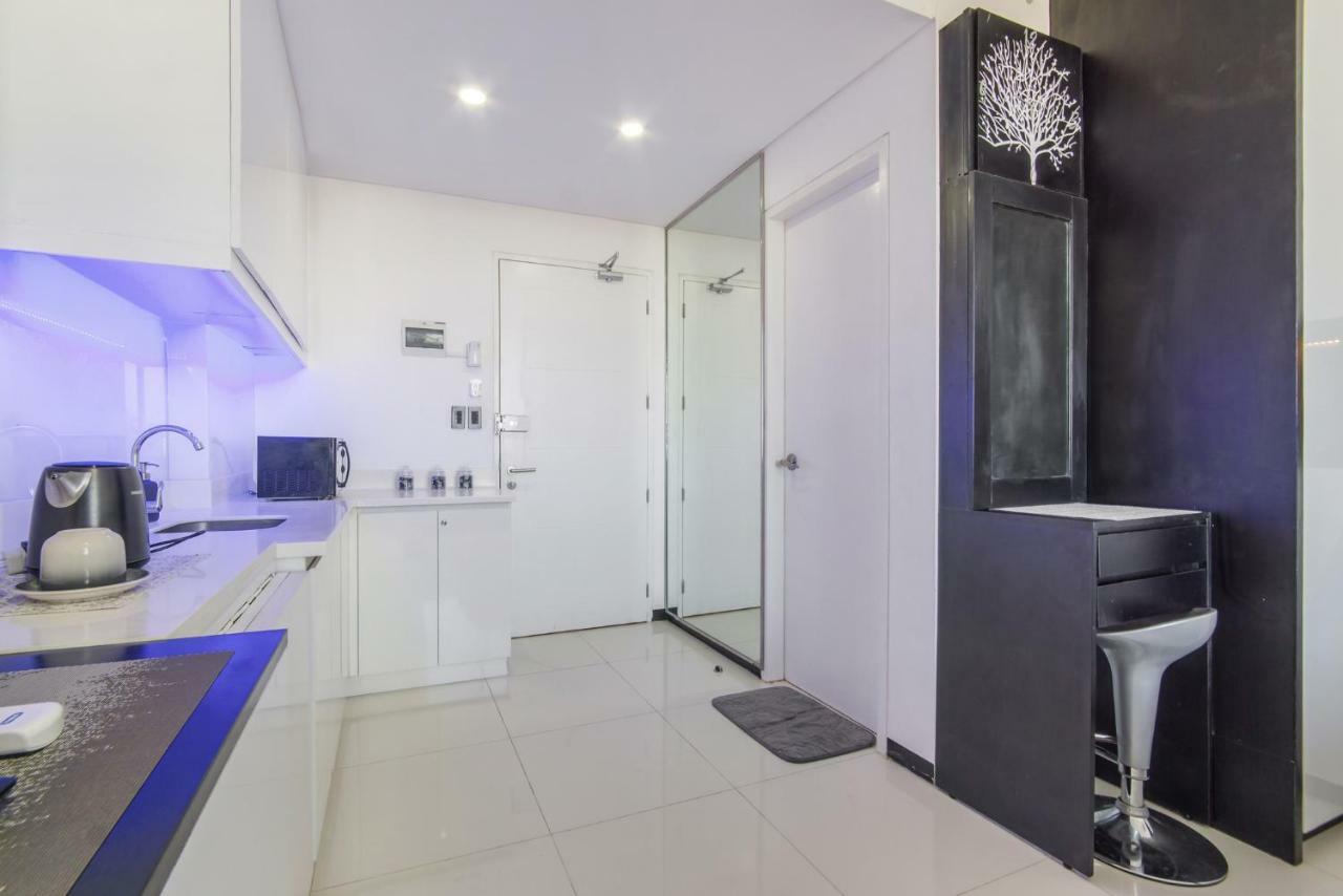 Free Netflix Condo Near It Park With 32-Inch Samsung Hdtv Cebu Eksteriør billede