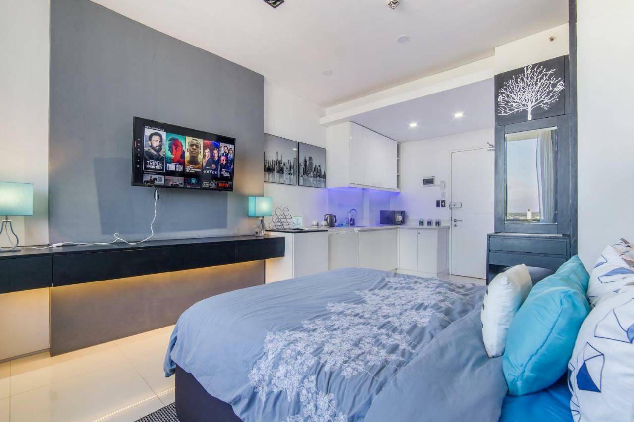 Free Netflix Condo Near It Park With 32-Inch Samsung Hdtv Cebu Eksteriør billede