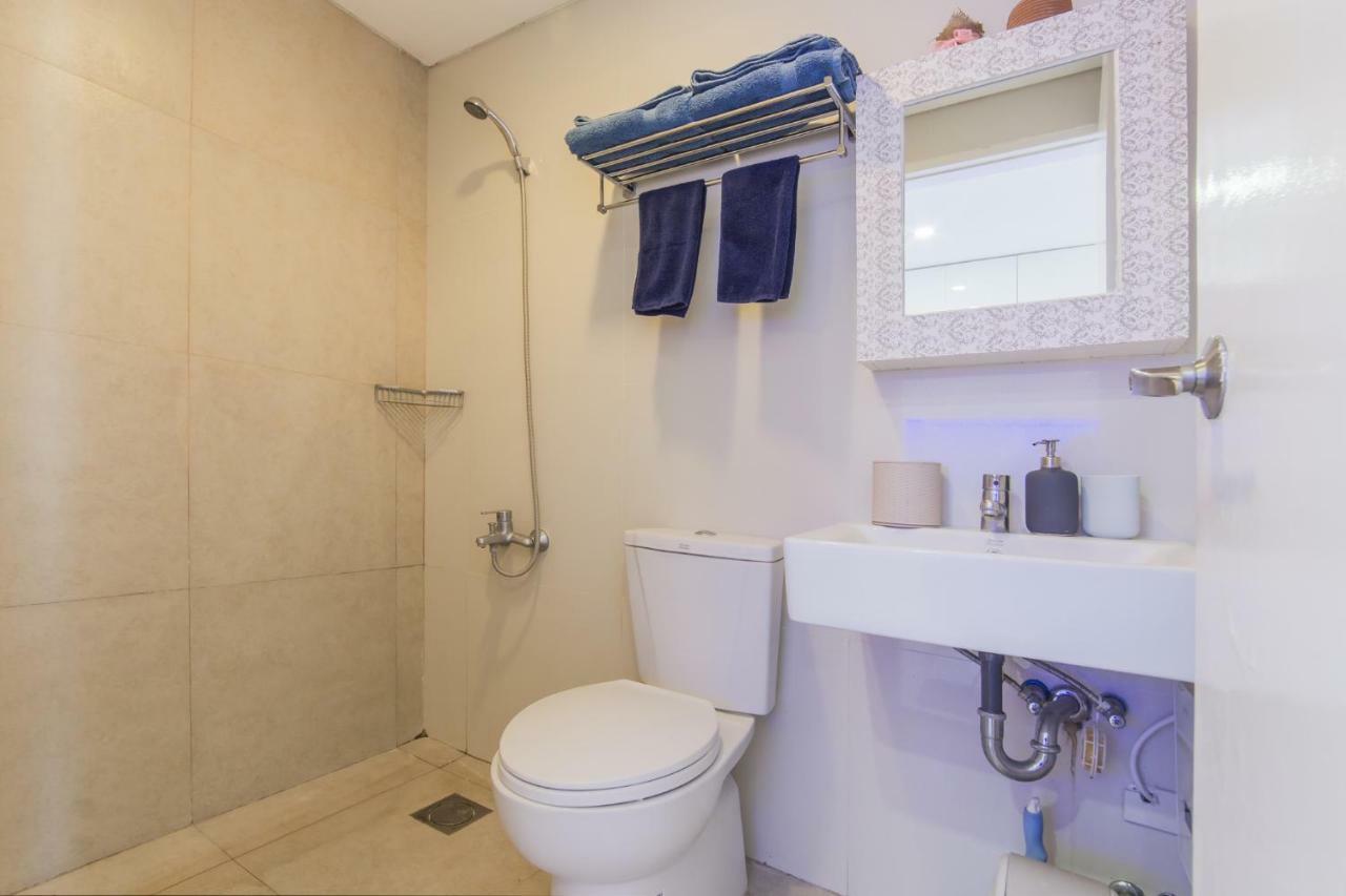 Free Netflix Condo Near It Park With 32-Inch Samsung Hdtv Cebu Eksteriør billede